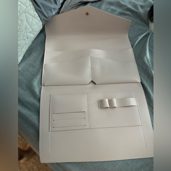 Portfolio Clutch by Glass & Ladder Co. - Picture 7 of 8